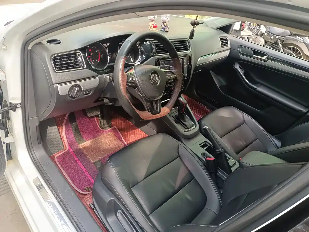 Volkswagen Sagitar — миниатюра 18