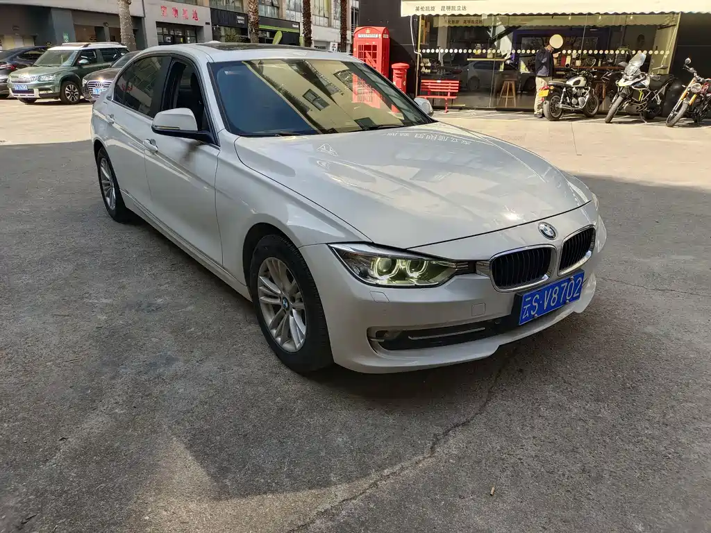 BMW 3 Series — миниатюра 3