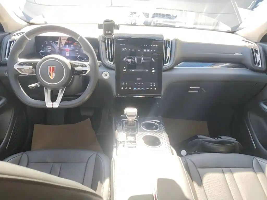 Hongqi Hongqi HS3 — миниатюра 10