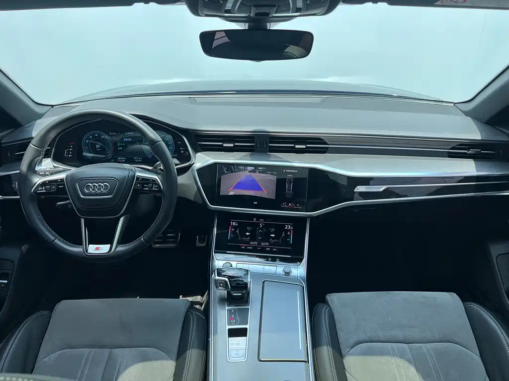 Audi A6L 2024 40 TFSI Luxury
