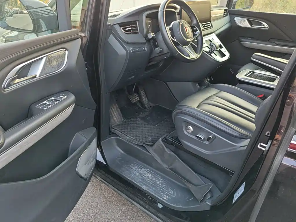Hongqi Hongqi HQ9 PHEV — миниатюра 16