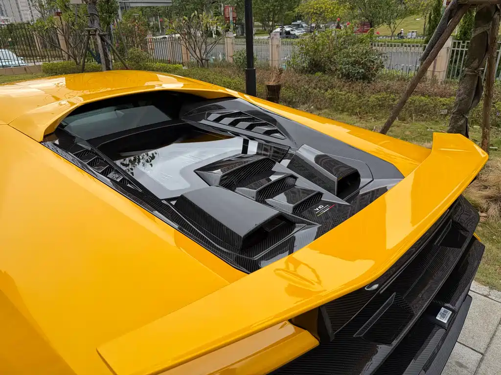 LAMBORGHINI HURACÁN