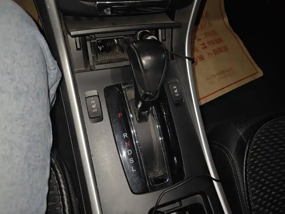 Honda Accord — миниатюра 16