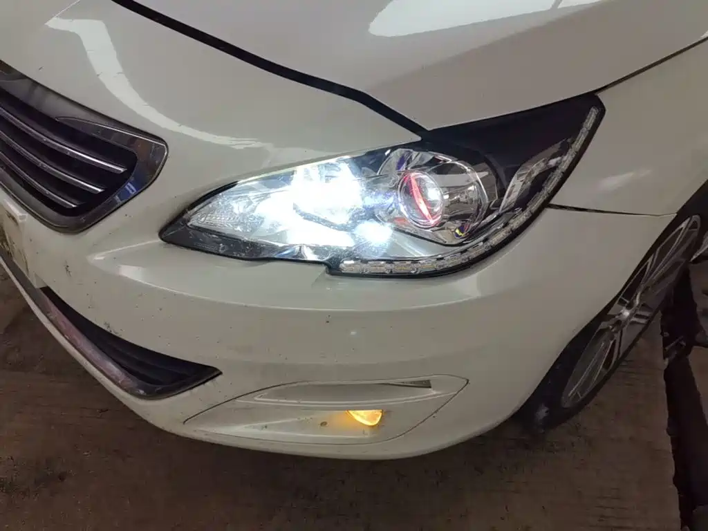 Peugeot 408 — миниатюра 24