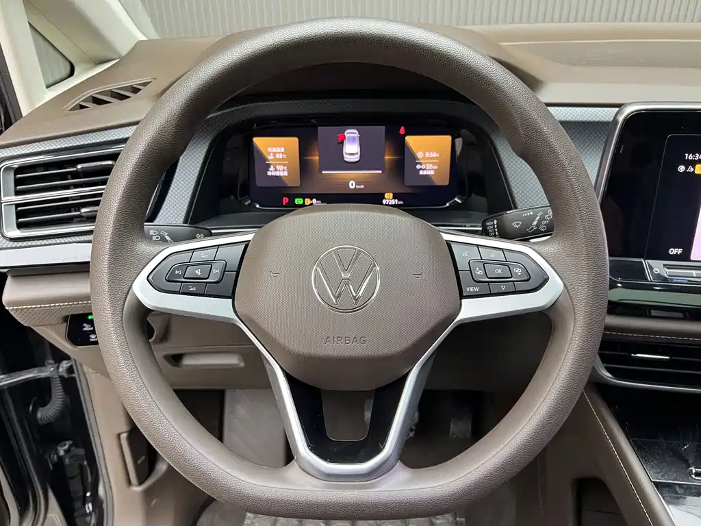 Volkswagen Viloran — миниатюра 5