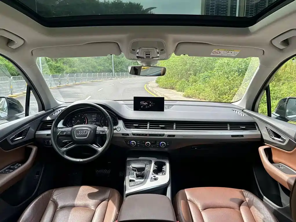 Audi Q7 — миниатюра 10