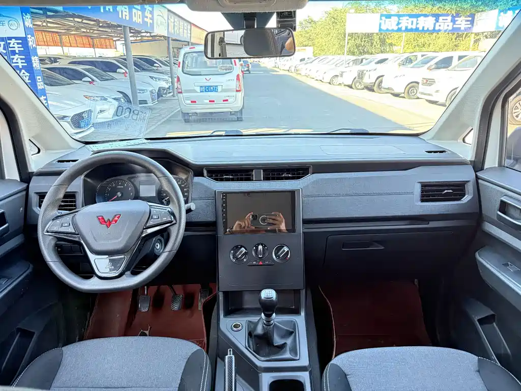 Wuling Hongguang PLUS — миниатюра 5