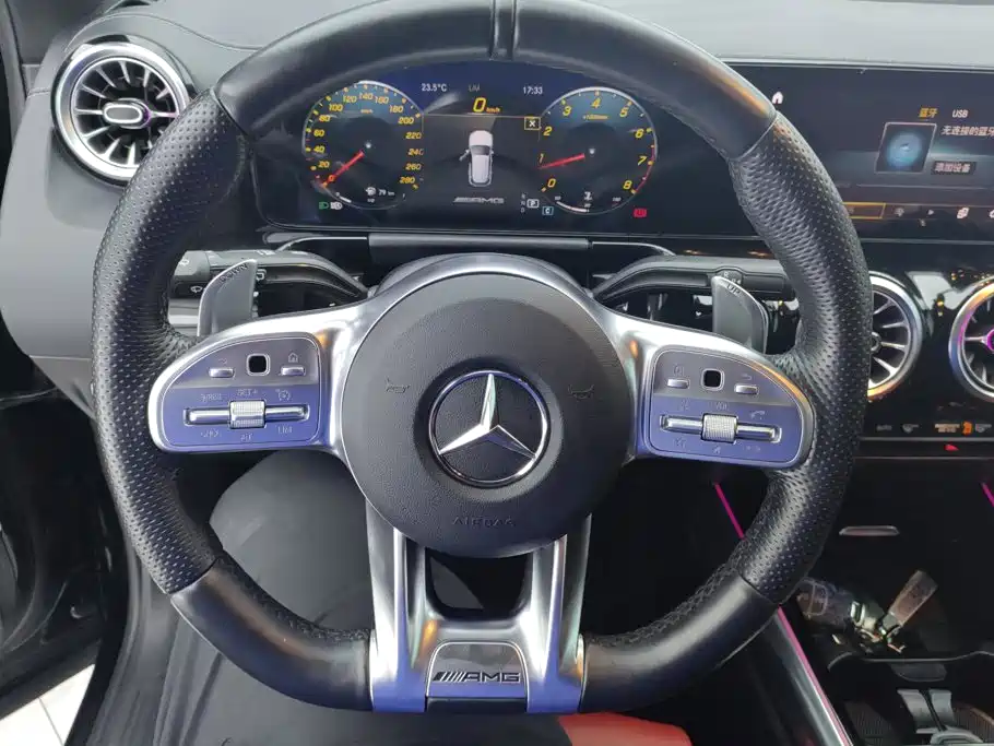 Mercedes-Benz GLA AMG — миниатюра 15