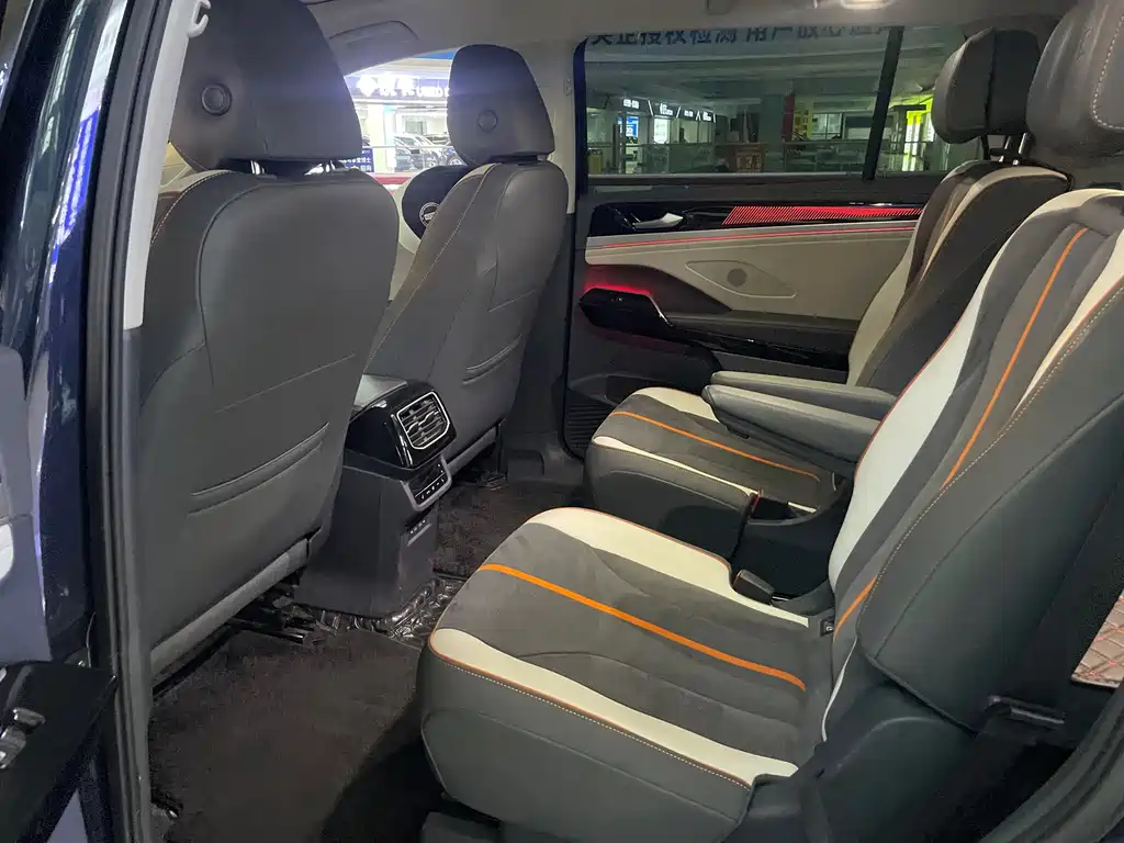 Volkswagen ID.6 Crozz — миниатюра 14