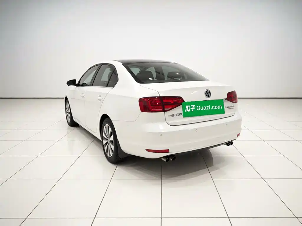 Volkswagen Sagitar — миниатюра 4