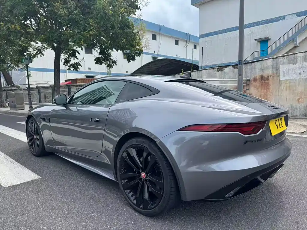 Jaguar F-TYPE — миниатюра 9
