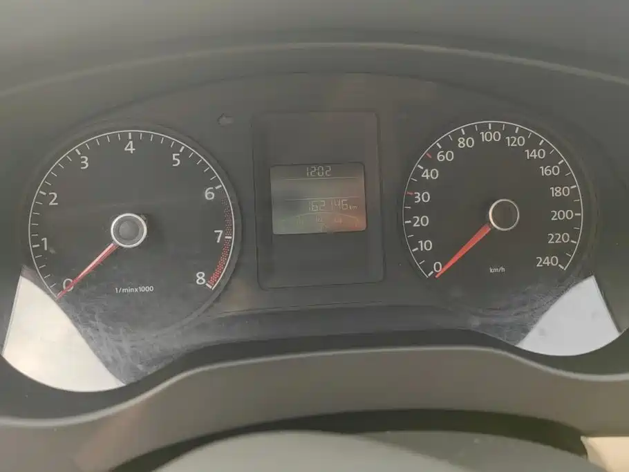 Volkswagen Sagitar — миниатюра 14