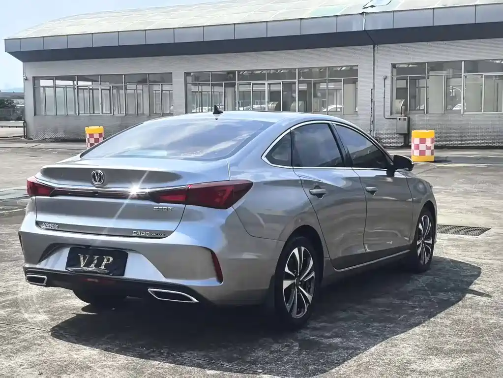 Changan Eado — миниатюра 7
