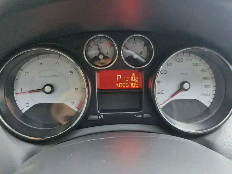 Peugeot 308 — миниатюра 14