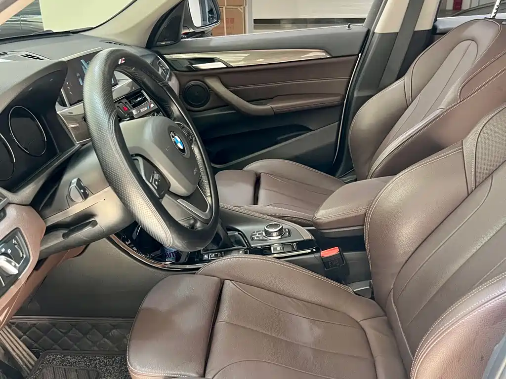 BMW X1 2019 xDrive20Li Premium