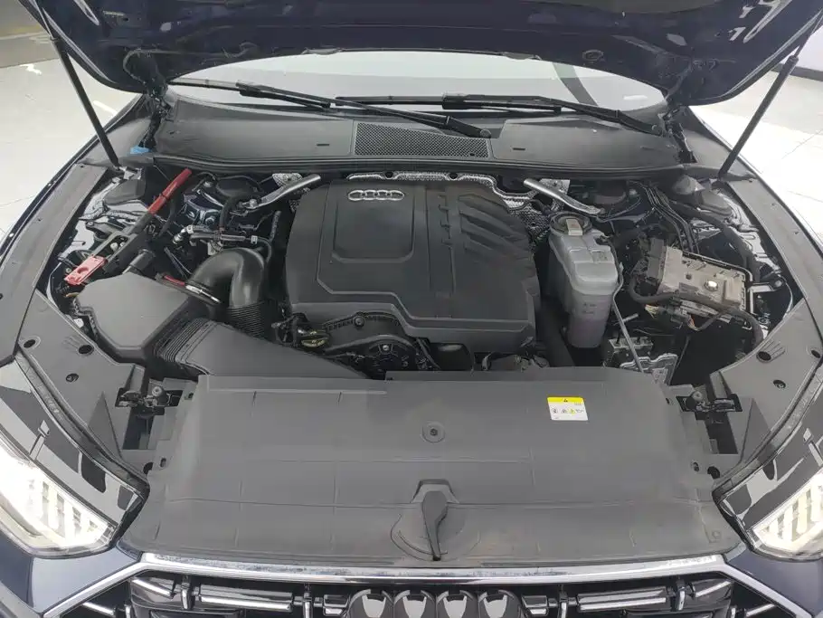 Audi A7L — миниатюра 10