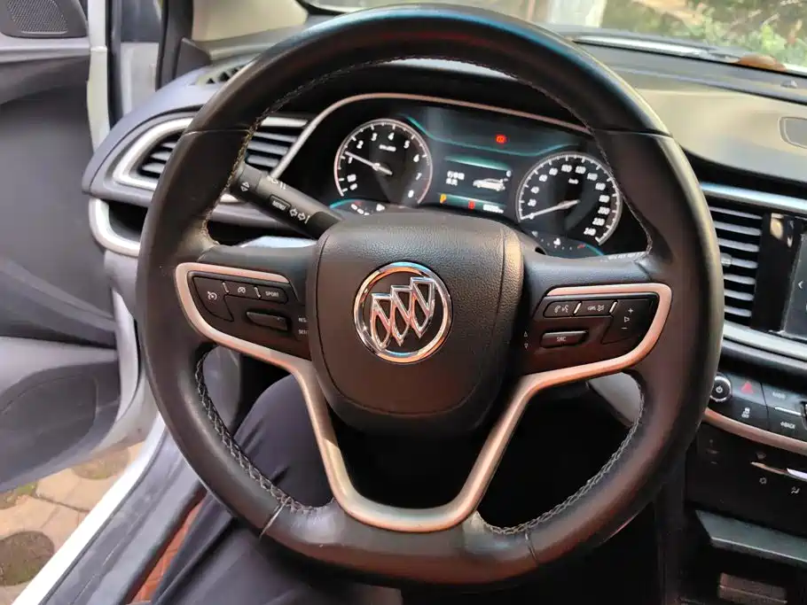 Buick Excelle — миниатюра 15