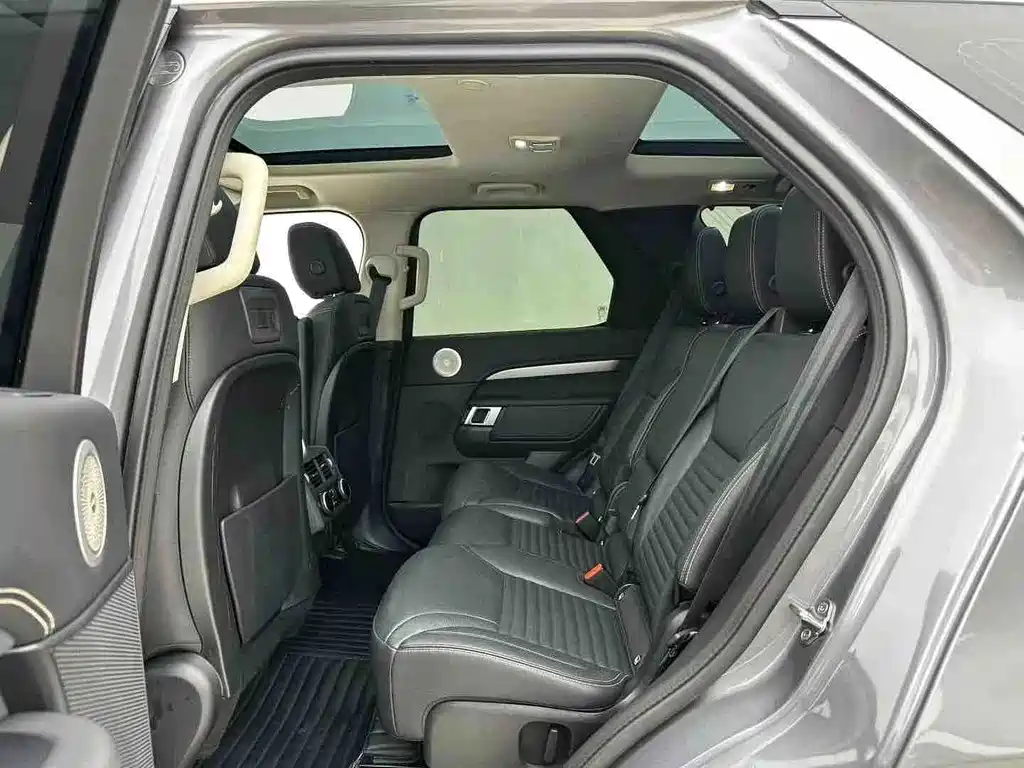 Land Rover Discovery — миниатюра 6