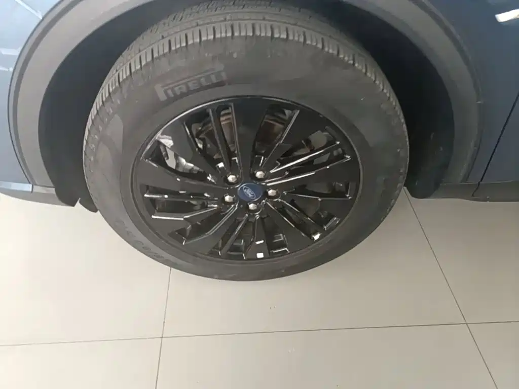 Ford Escape — миниатюра 23
