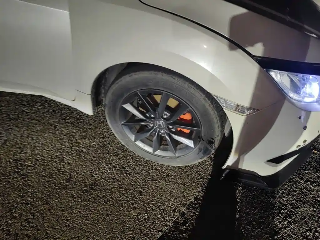 Honda Civic — миниатюра 9