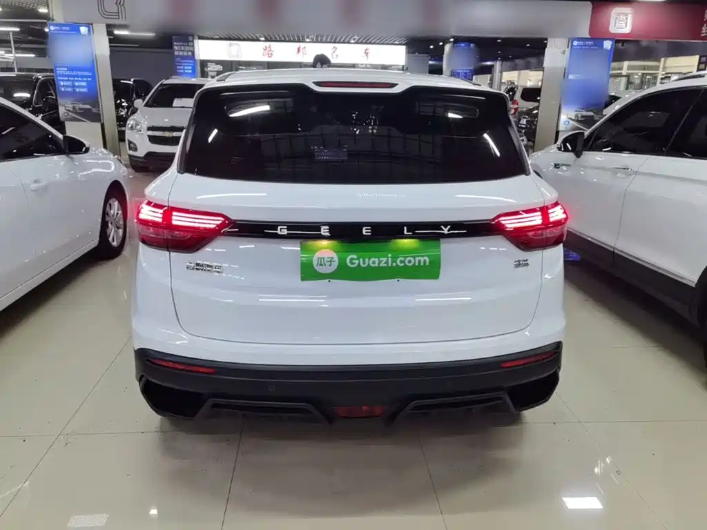 Geely Binyue — миниатюра 6