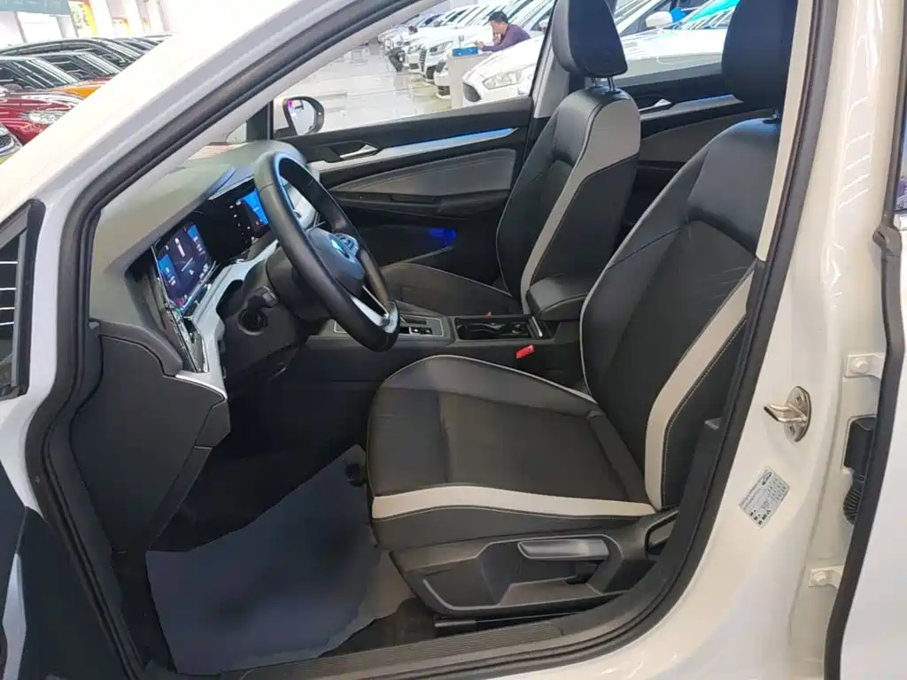 Volkswagen Golf — миниатюра 15