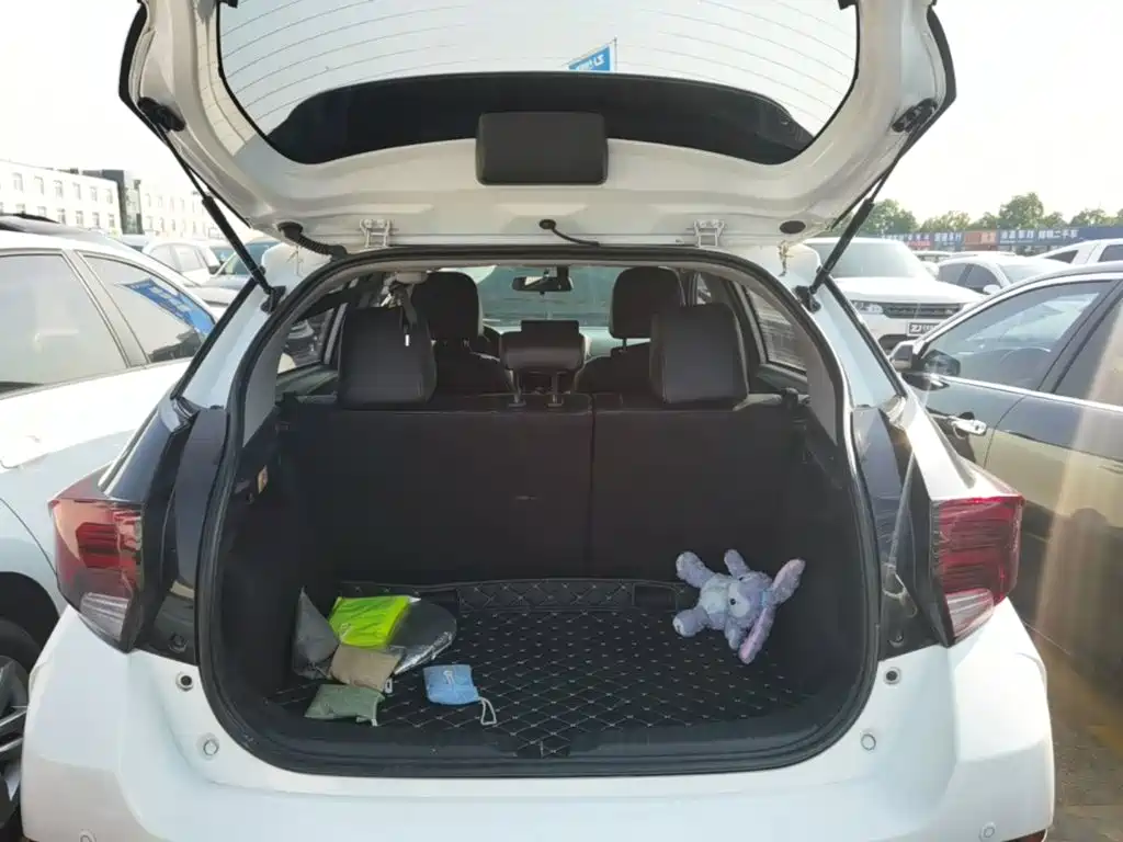 Toyota Yaris L — миниатюра 19