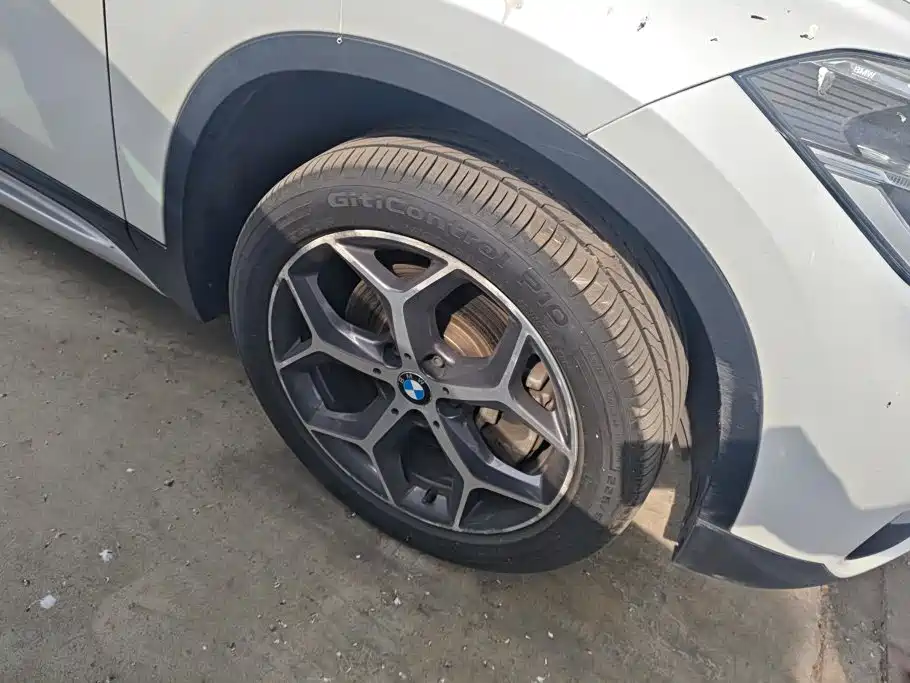 BMW X1 — миниатюра 6