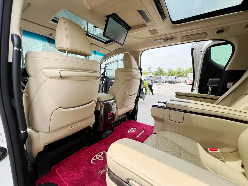 Toyota Alphard — фотографии объявления, Фото 11