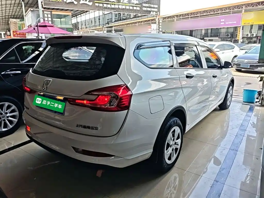 Baojun 310W — миниатюра 7