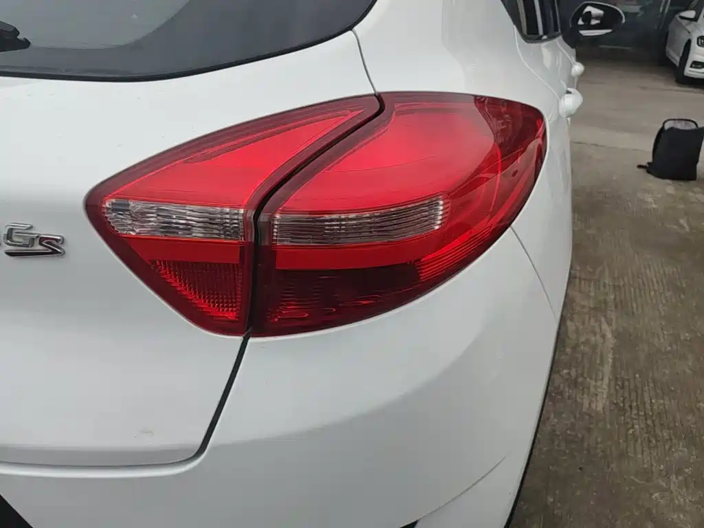 Geely Emgrand GS — миниатюра 8