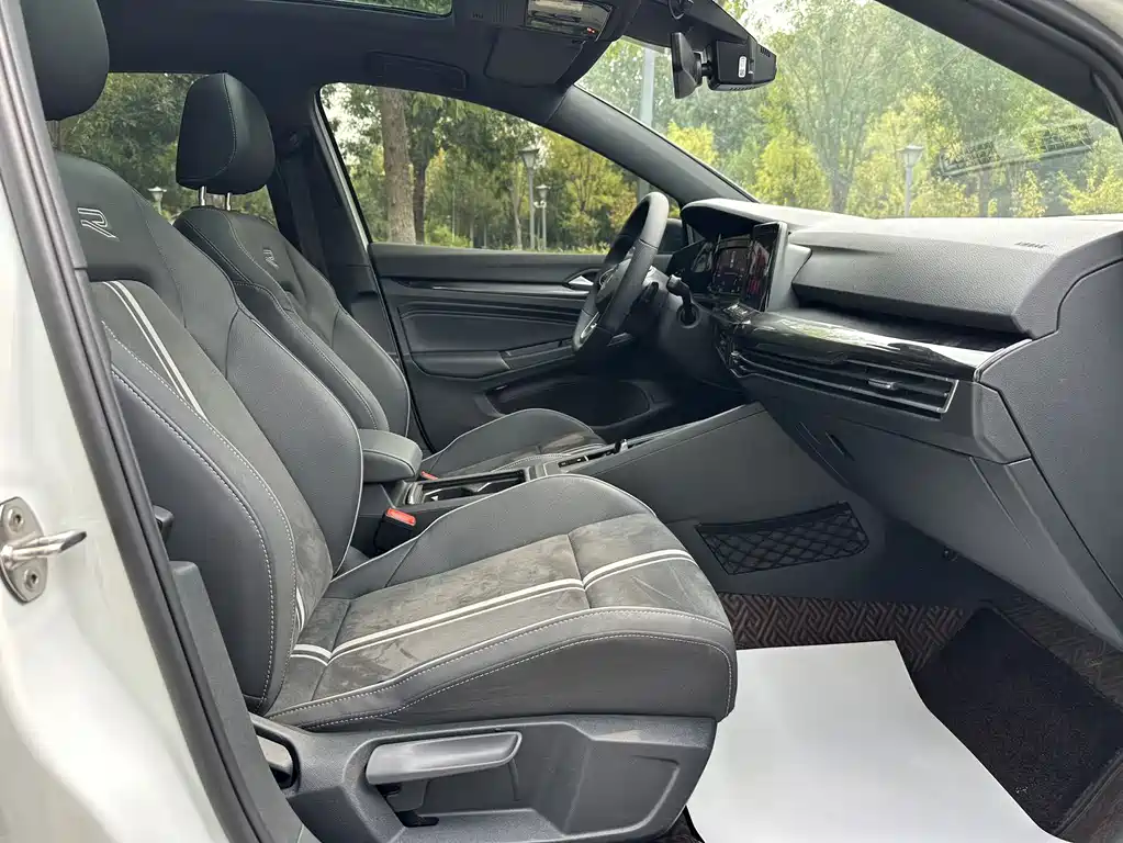 Volkswagen Golf — миниатюра 19