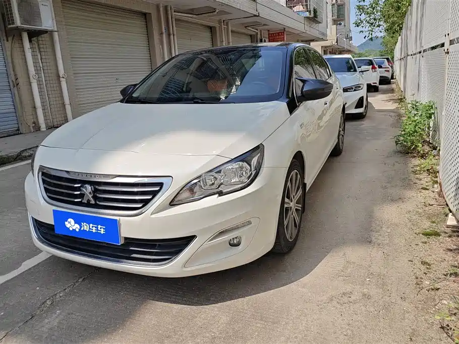 Peugeot 408 2015