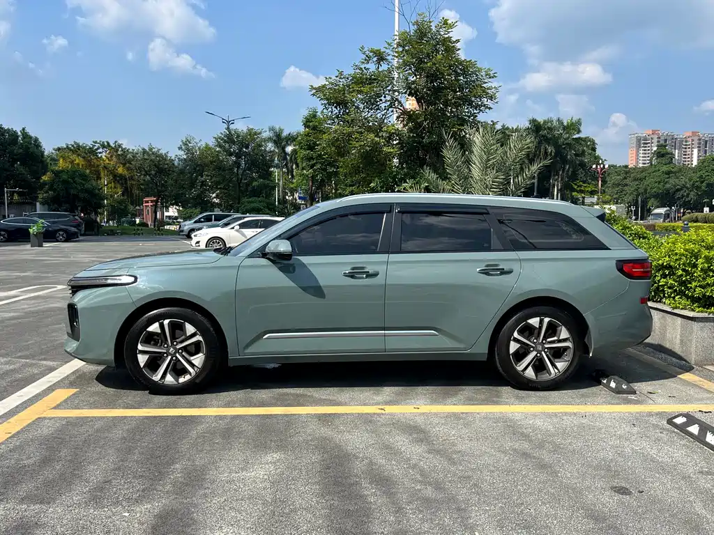 Baojun Valli — миниатюра 4