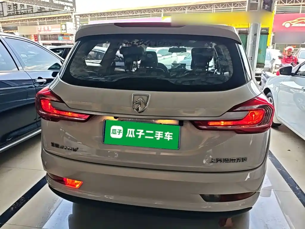 Baojun 310W — миниатюра 6