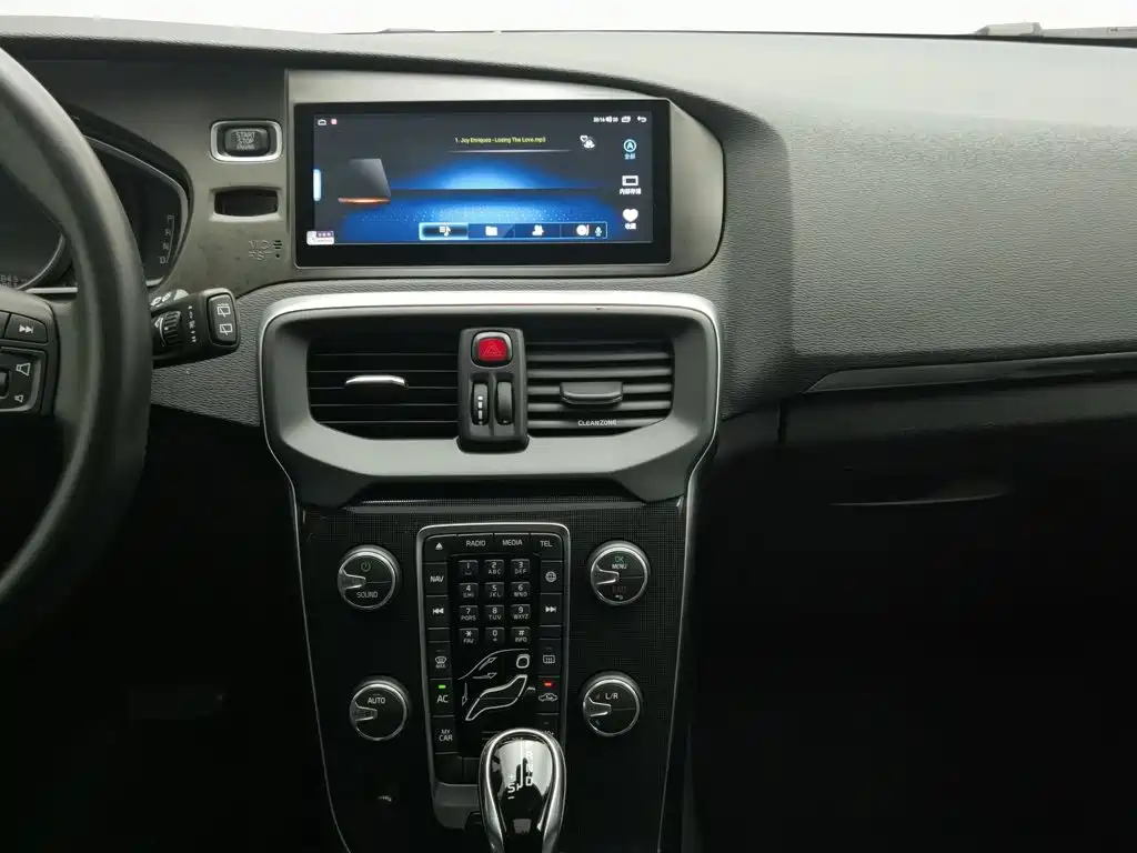 Volvo V40 — миниатюра 12
