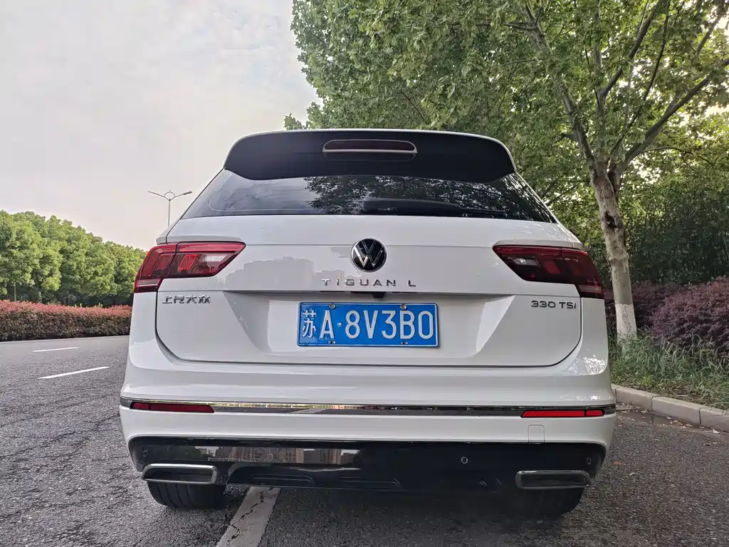 Volkswagen Tiguan L L 2022 330TSI AT R-Line