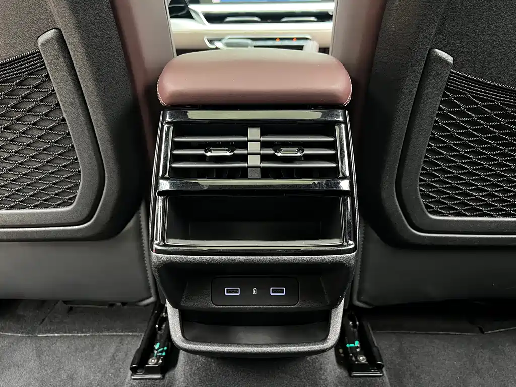 Geely Xingyue L — миниатюра 17