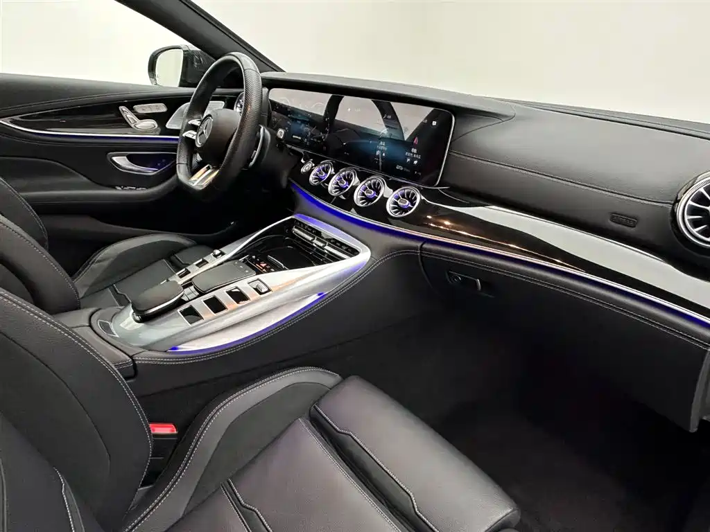 MERCEDES-BENZ AMG GT