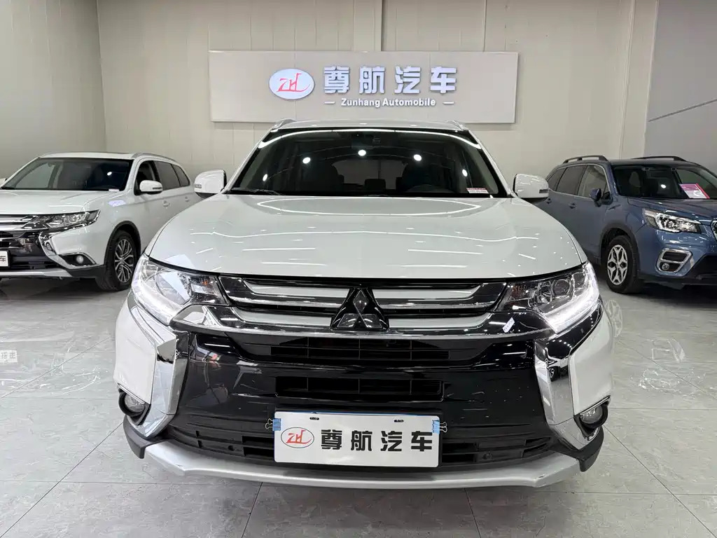 MITSUBISHI OUTLANDER
