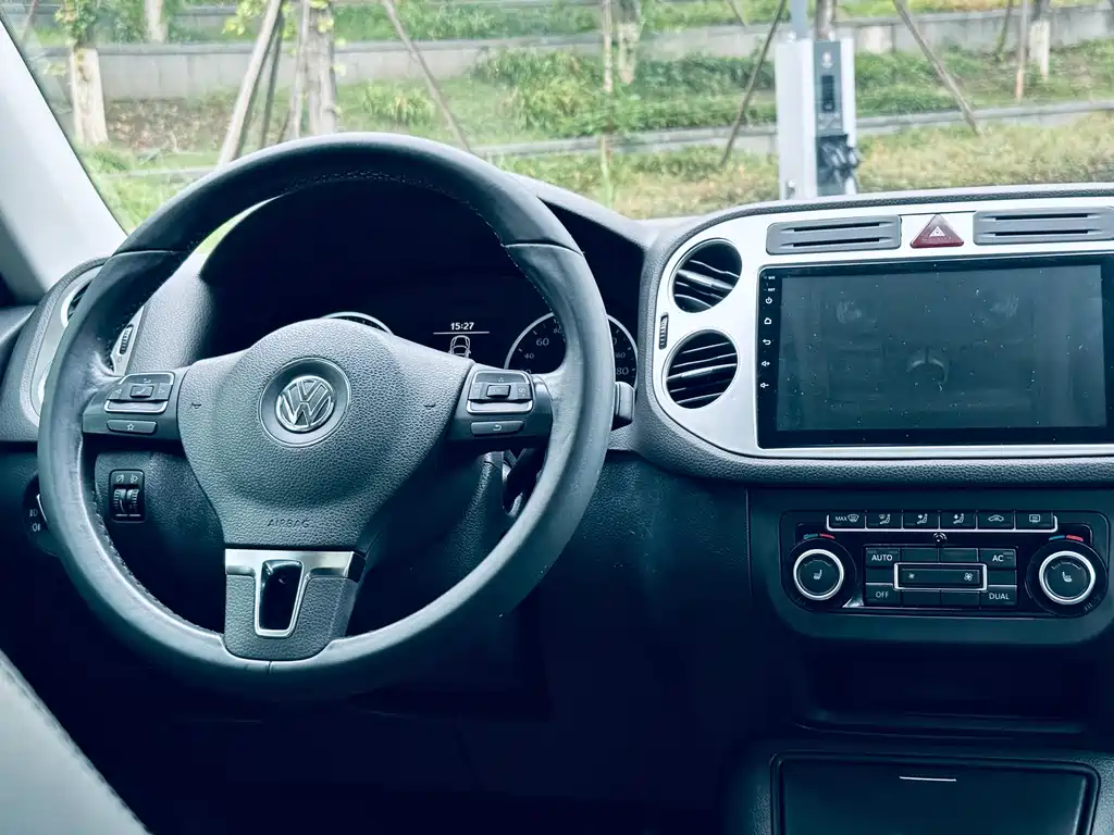 Volkswagen Tiguan — миниатюра 7