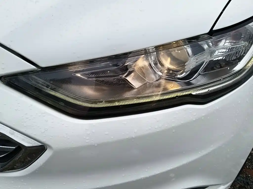 Ford Mondeo — миниатюра 24