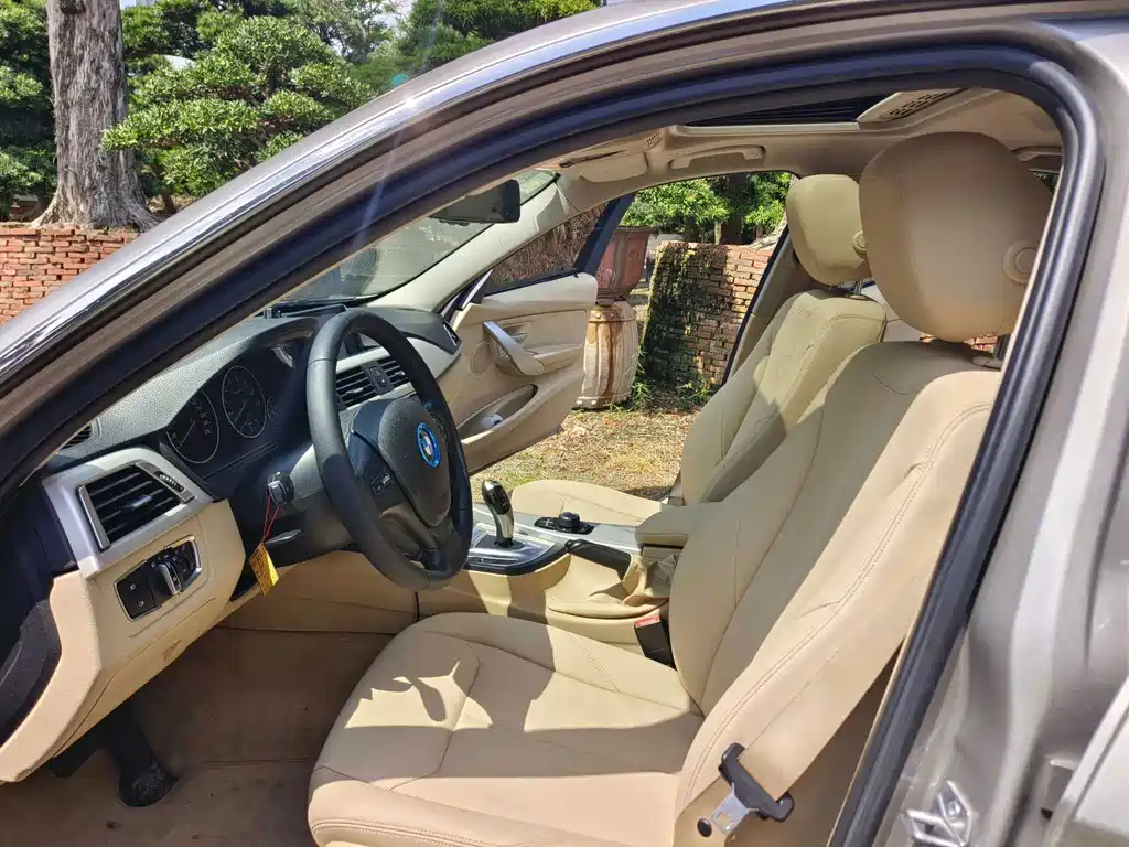 BMW 3 Series — миниатюра 8