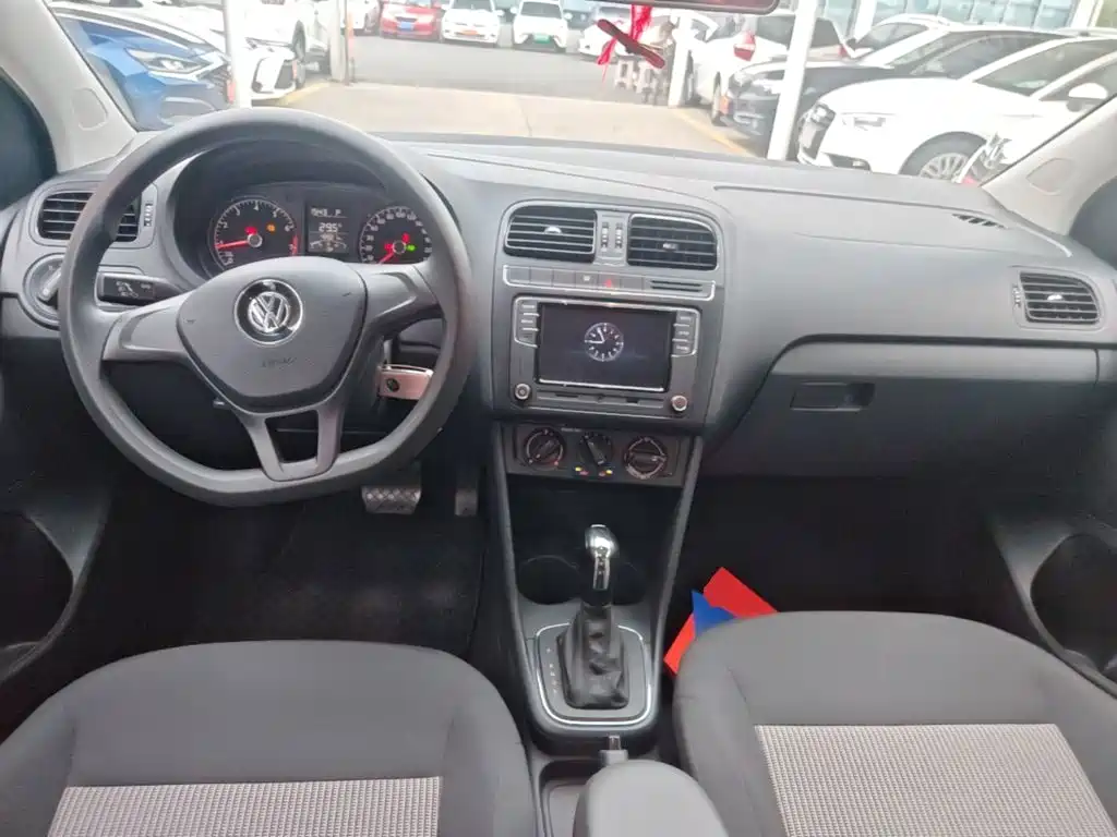 Volkswagen Polo — миниатюра 10