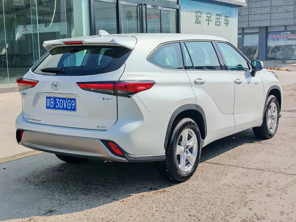 Toyota Highlander — миниатюра 7