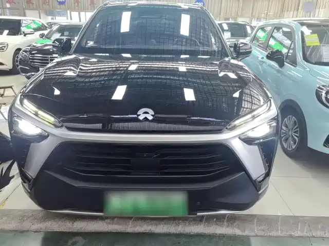 2022 Nio ES8