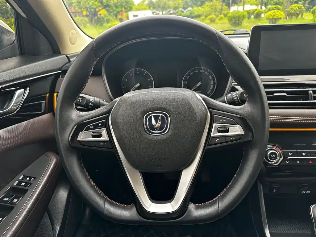 Changan Eado DT — миниатюра 9