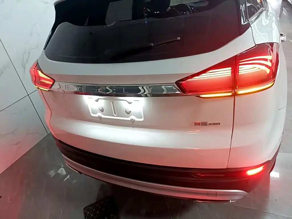 Geely Boyue — миниатюра 6