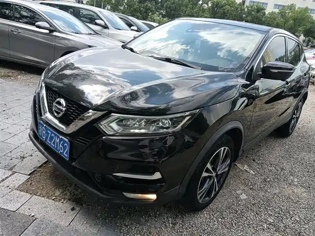 NISSAN QASHQAI 2020