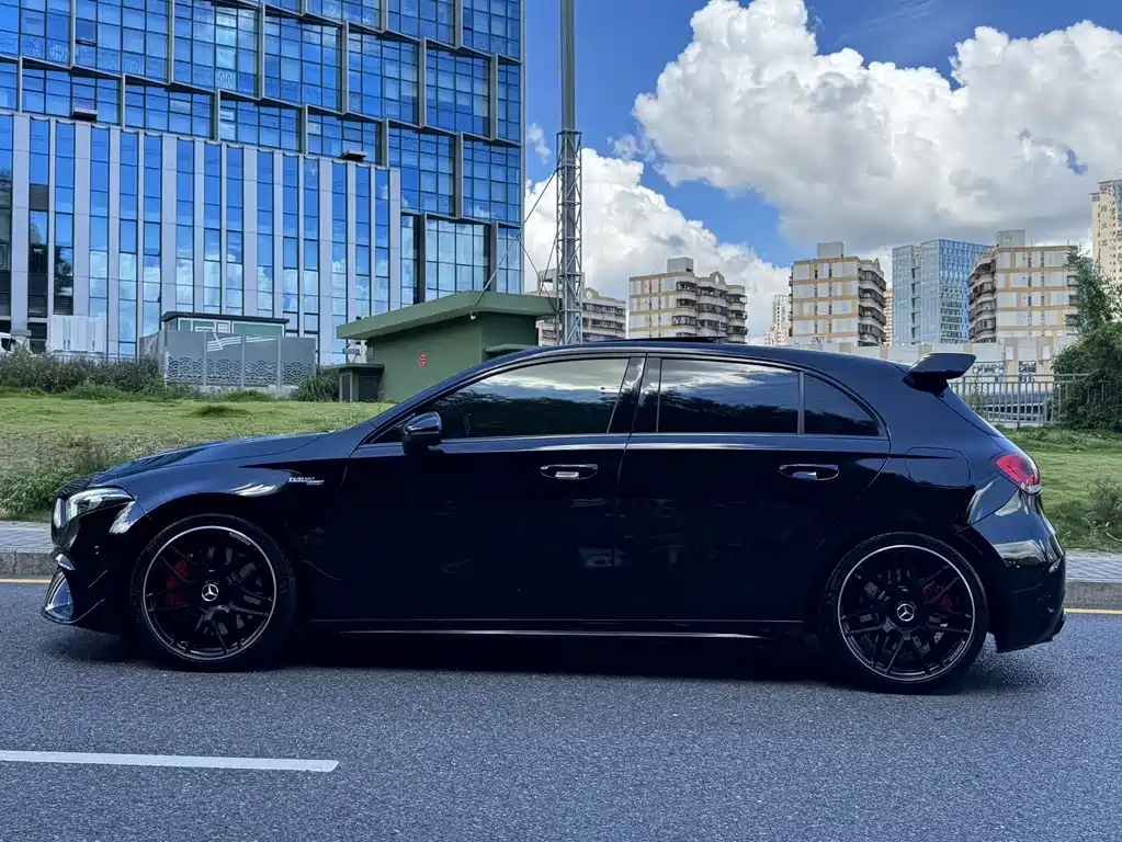 MERCEDES-BENZ A CLASS AMG